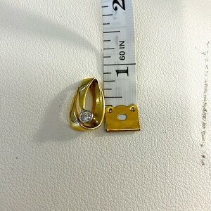 Diamond and 14k gold pendant